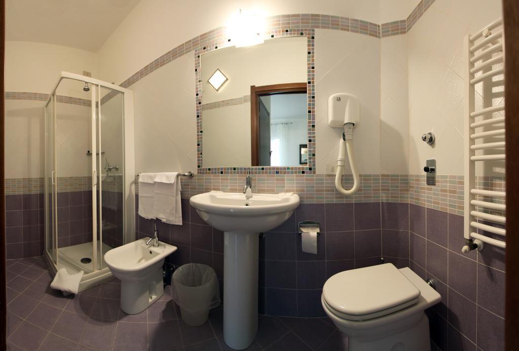 Lux Hotel Durante Milan Exterior photo